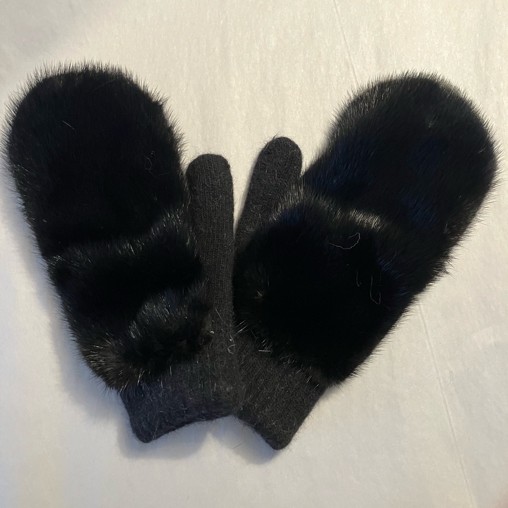 Real Black Mink Fur Mittens
